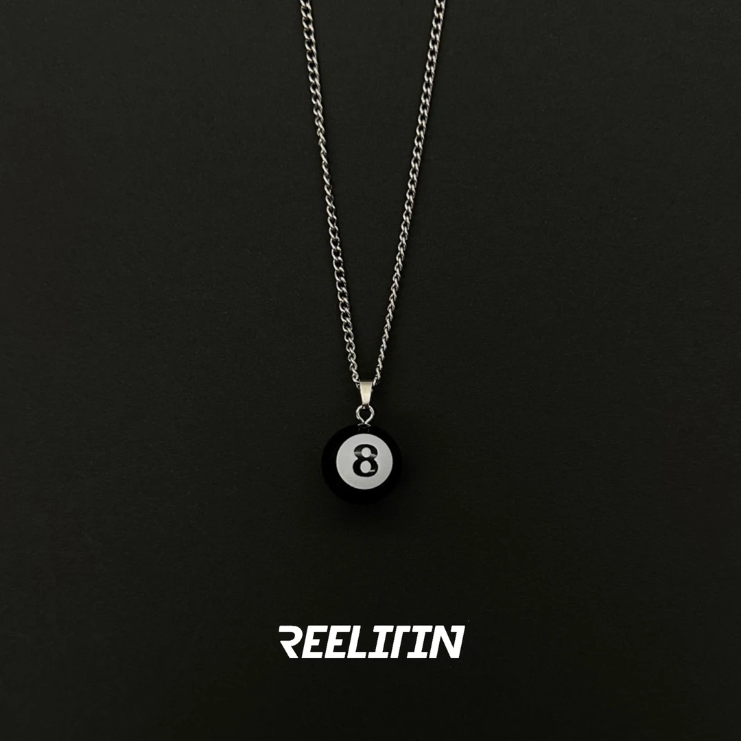 钛钢项链 「我问你什么是爱，你说黑八必须响袋」台球黑8项链情侣潮