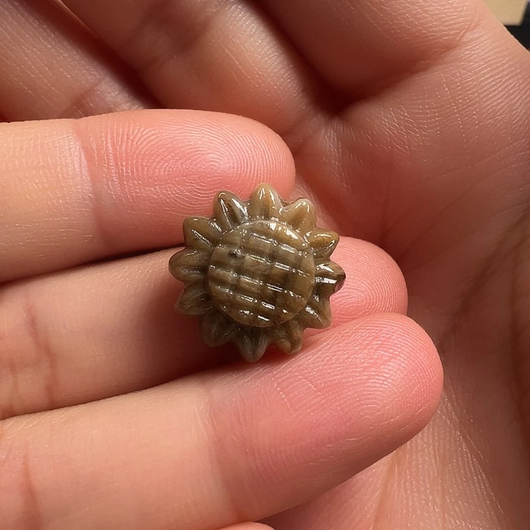 琥珀（根珀）颈饰未镶嵌太阳花（打孔不退换）