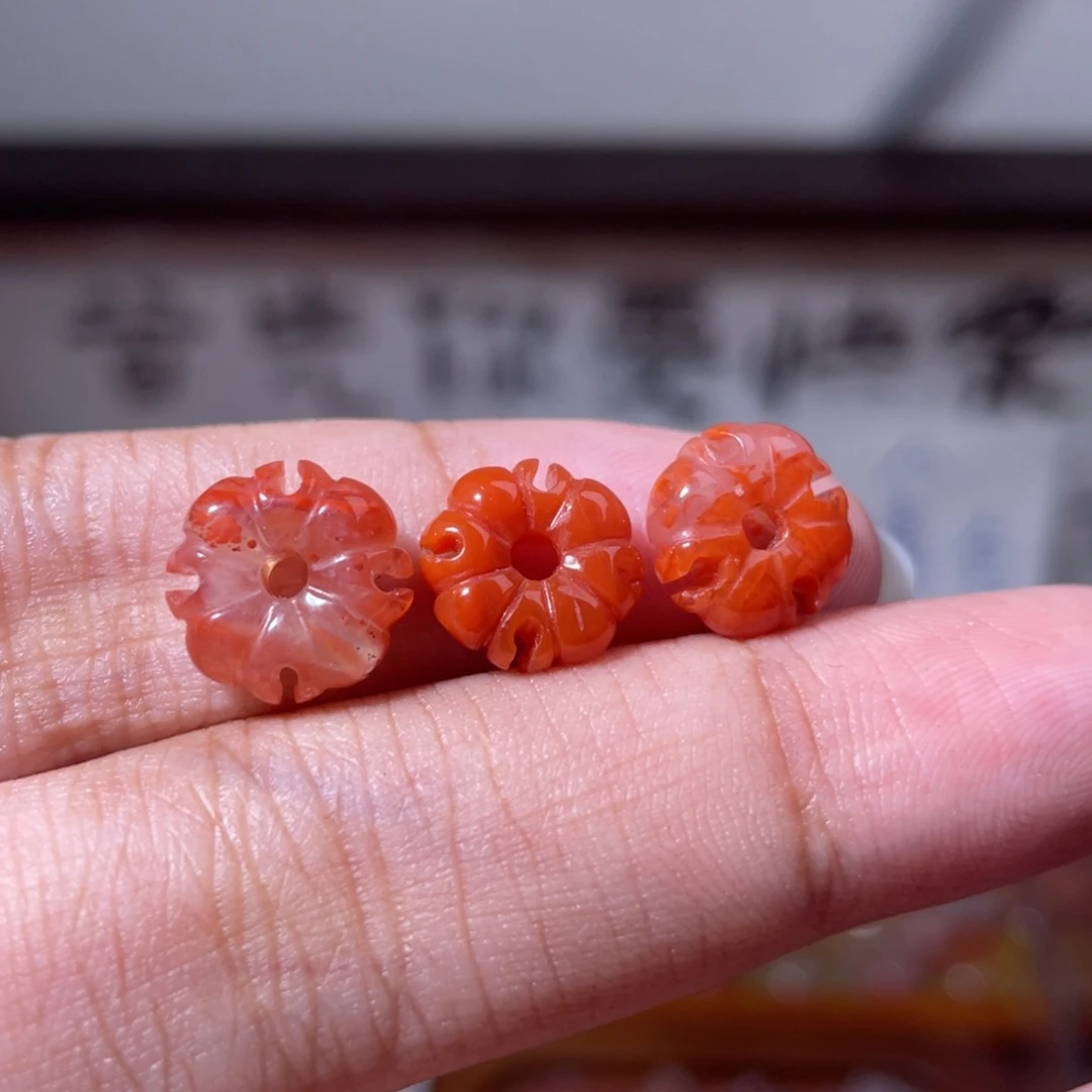 南红玛瑙未镶嵌挂件7692