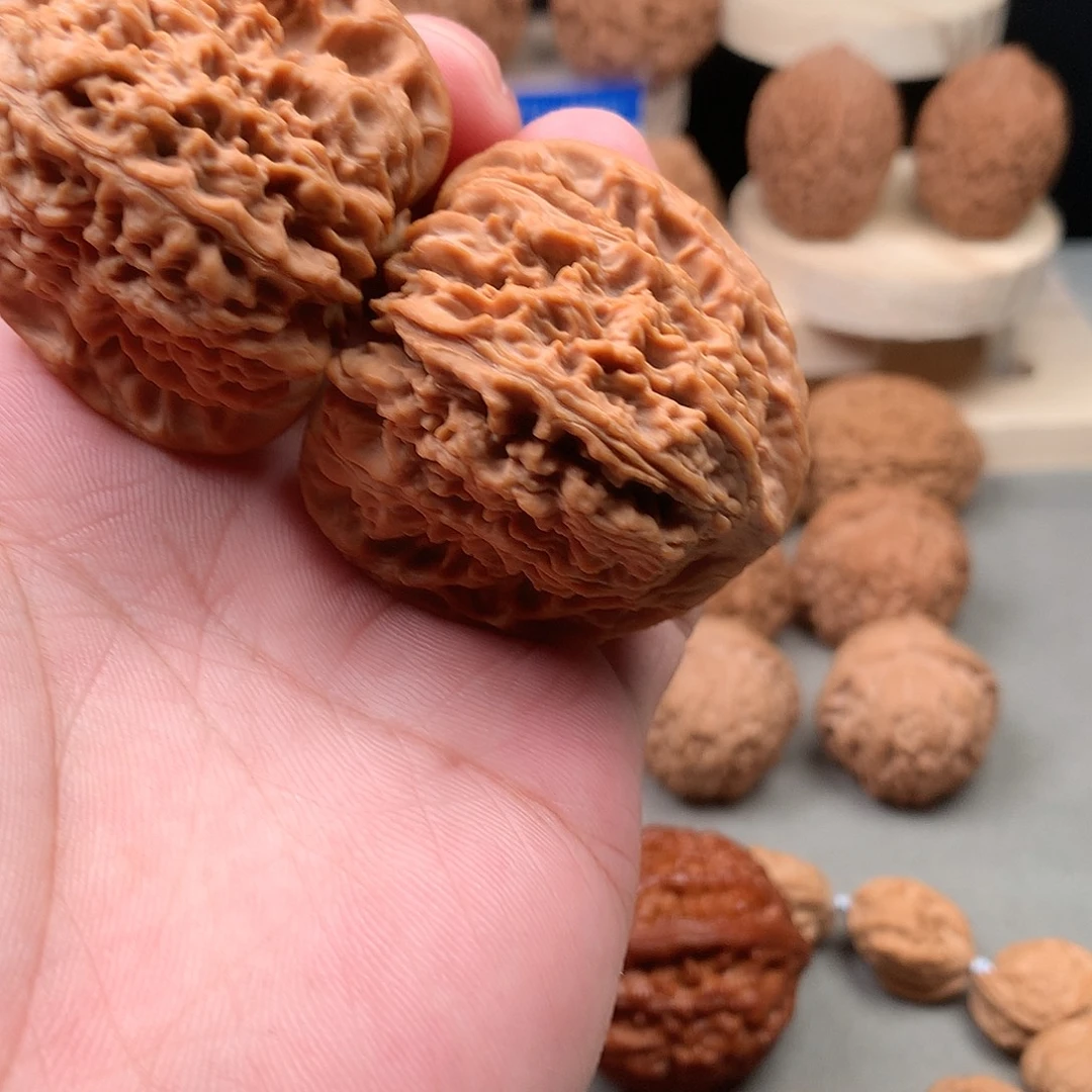 桃核吊坠三角南疆石