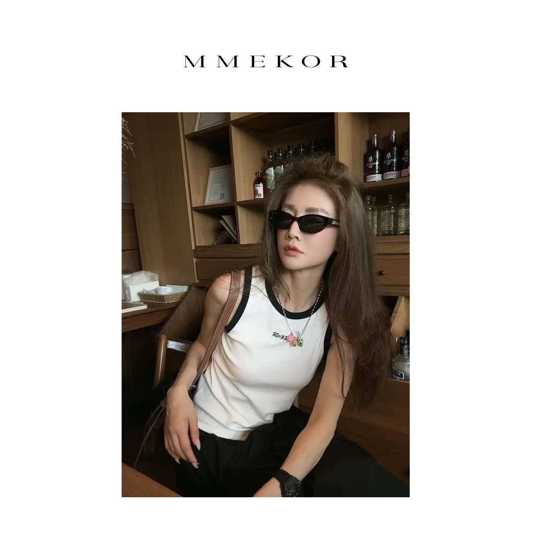MMEKOR “温特背心” 2025新款活力常青藤时髦百搭上衣 30111