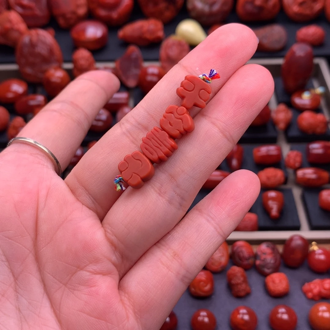 南红玛瑙未镶嵌川料原矿平安喜乐9.8mm