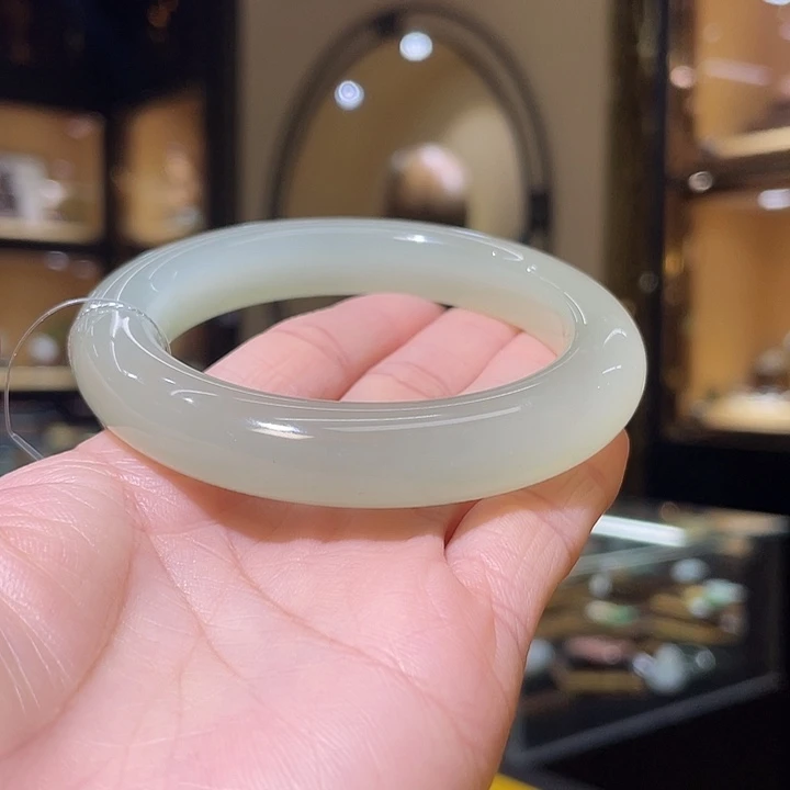 未镶嵌手镯和田玉58#73.79g