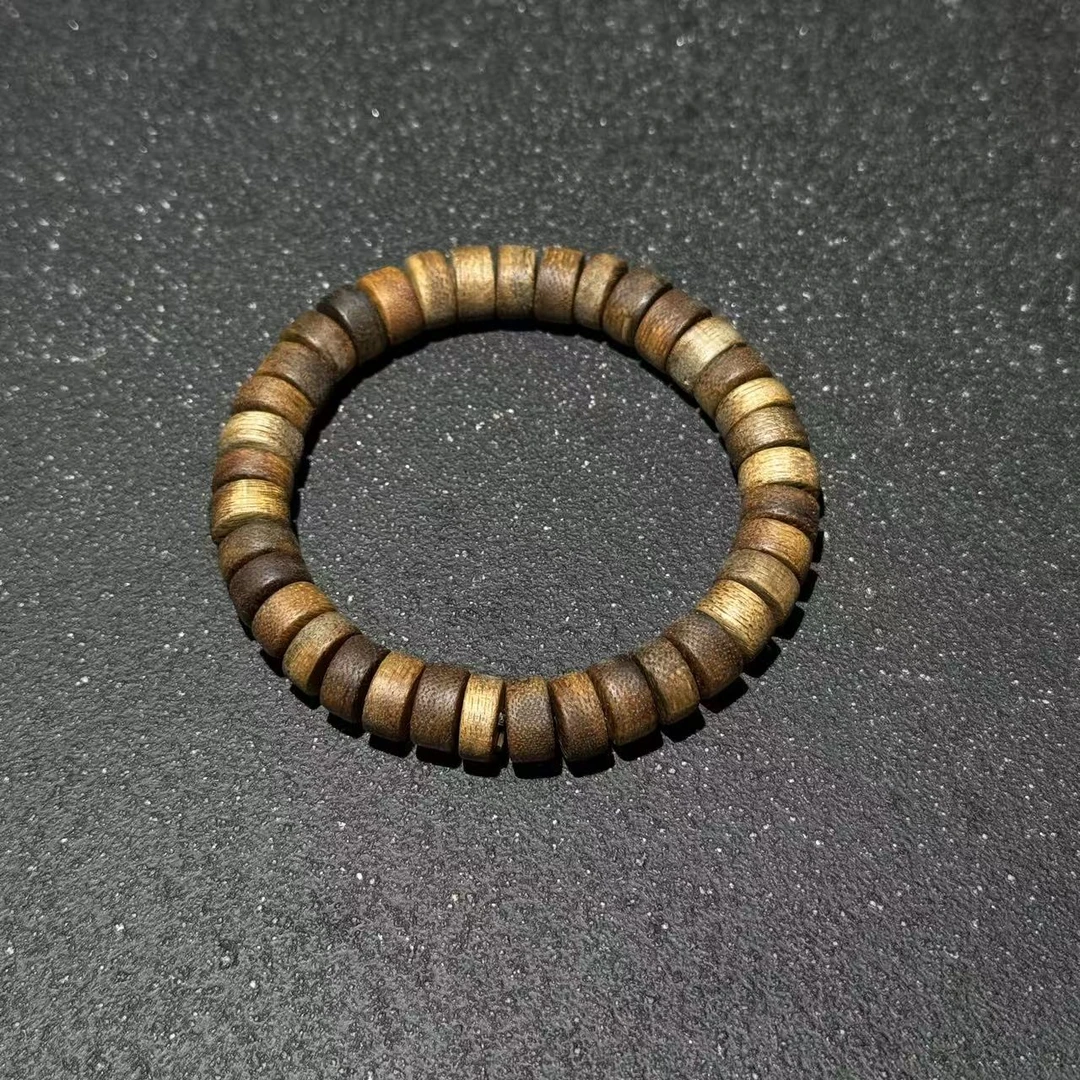 沉香【元祥文玩】奇楠沉香盘珠单圈DS103004——多样性发其一