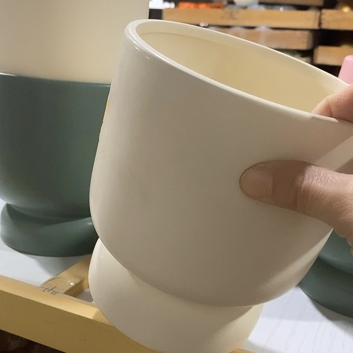 陶盆有孔 瑕疵针孔漏釉介意勿拍外口 14外高16