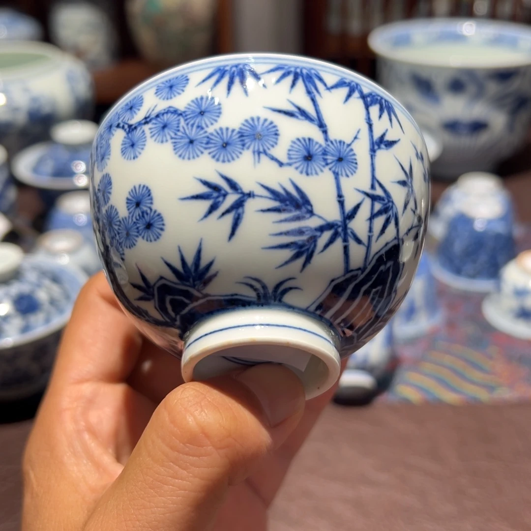 精品青花松竹梅主人杯口径约8.3厘米