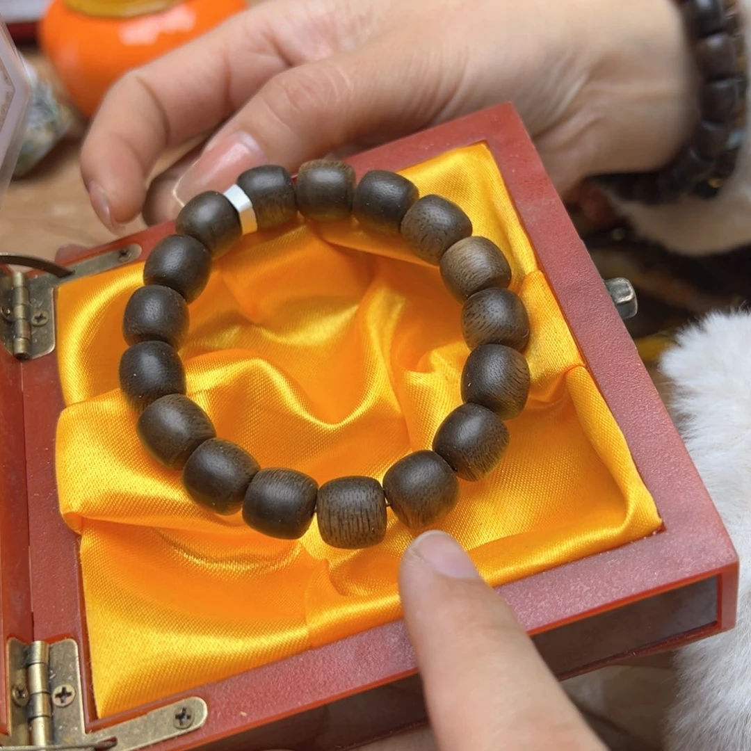 大叶紫檀（黑酸枝木类）