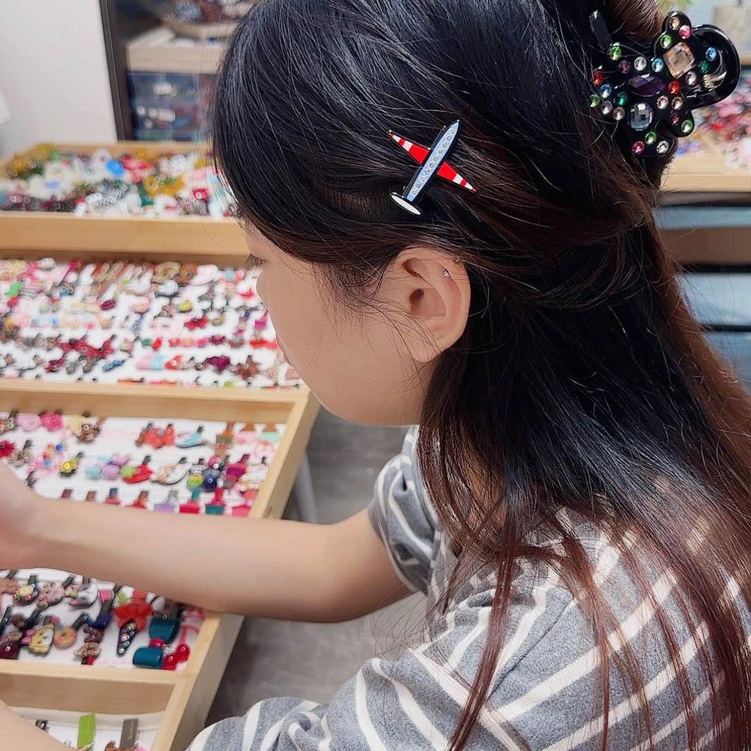 非金属树脂阿兹娜小飞机发夹
