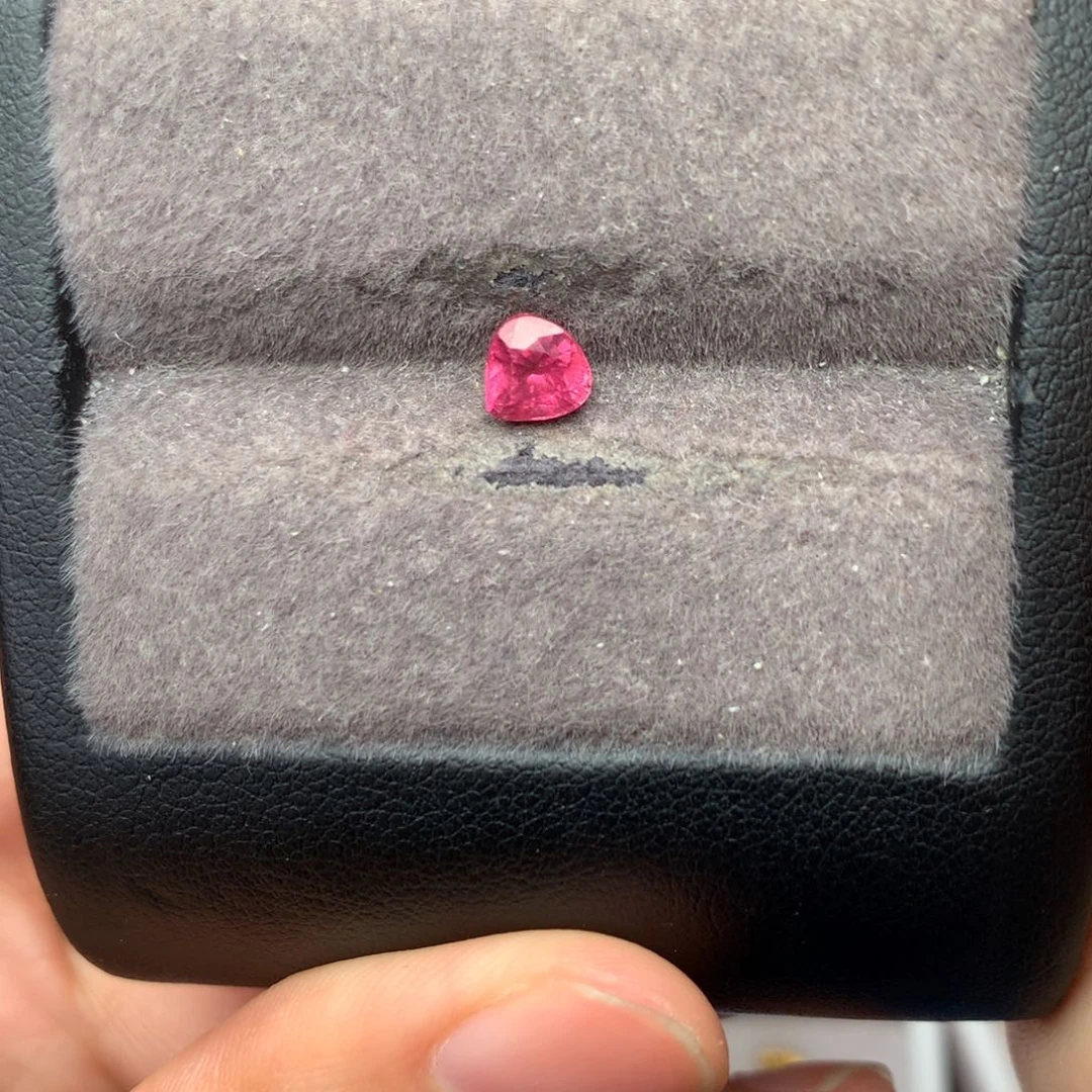 裸石红宝石肉*子0.86ct无烧红宝石