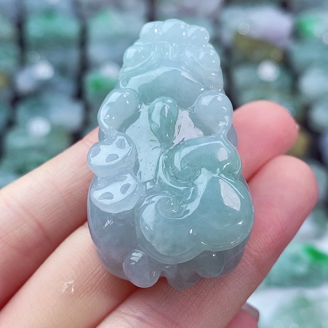 颈饰未镶嵌翡翠天然