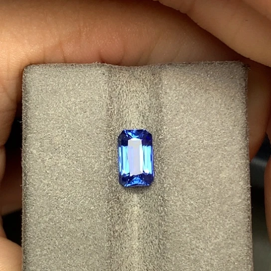 裸石蓝宝石天然蓝宝石1.48ct