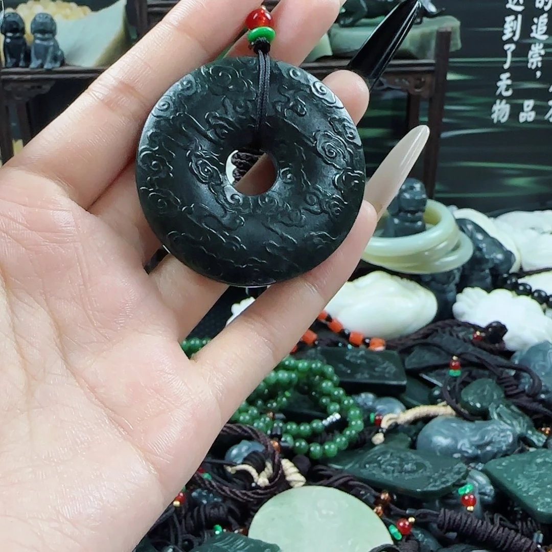 和田玉（黄玉）未镶嵌颈饰