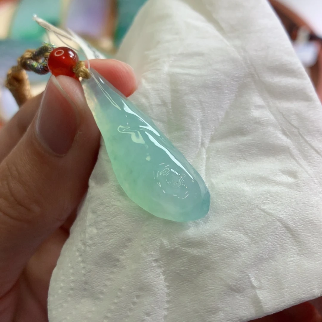 【闪购商品】翡翠吊坠(不含链)未镶嵌 6872