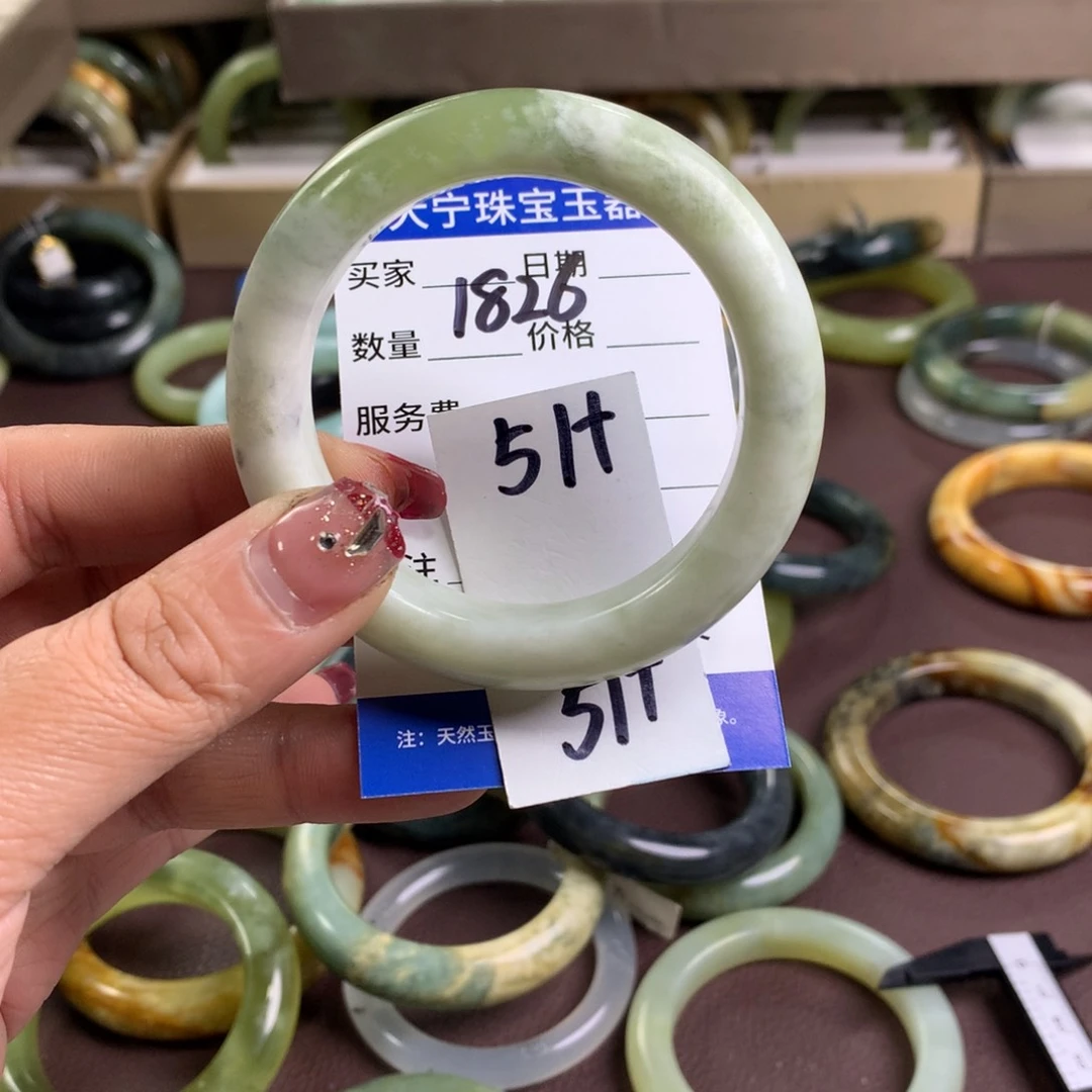 蛇纹石玉手镯未镶嵌1826