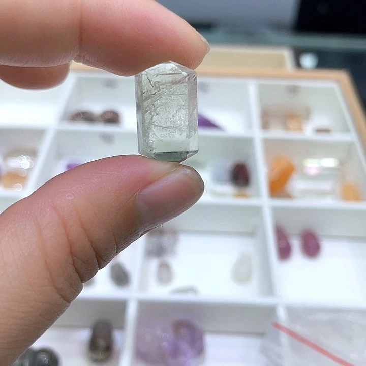 未镶嵌珠宝半成品水晶