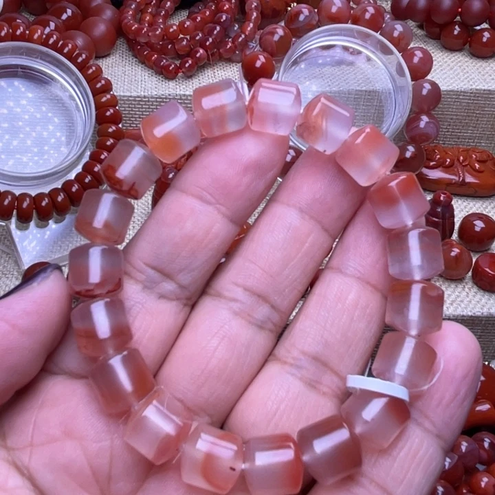 南红玛瑙未镶嵌颈饰红运当头1 0 M