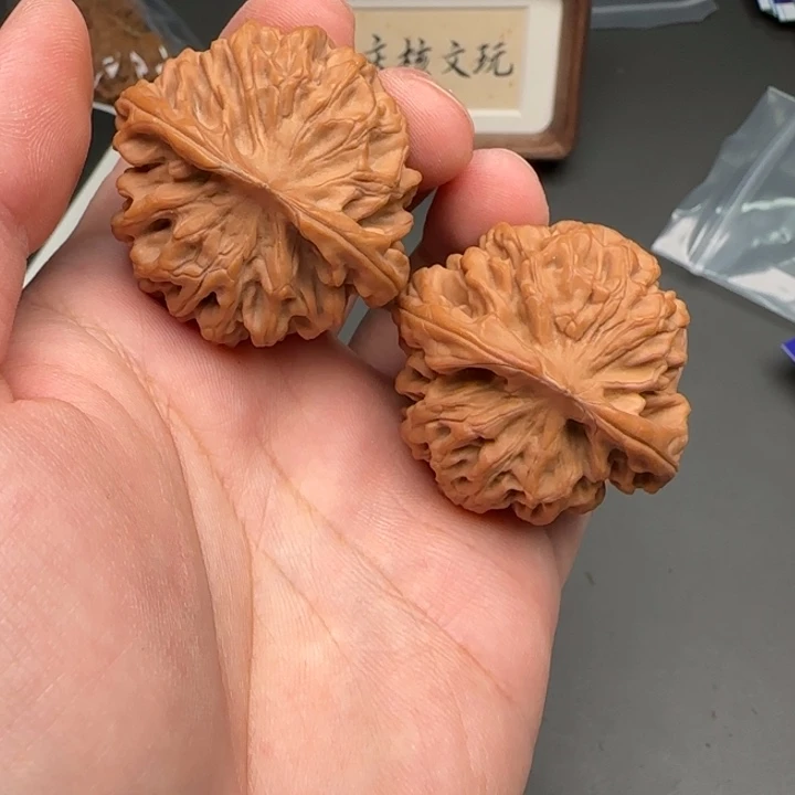 王***川吊坠文玩核桃秦闷