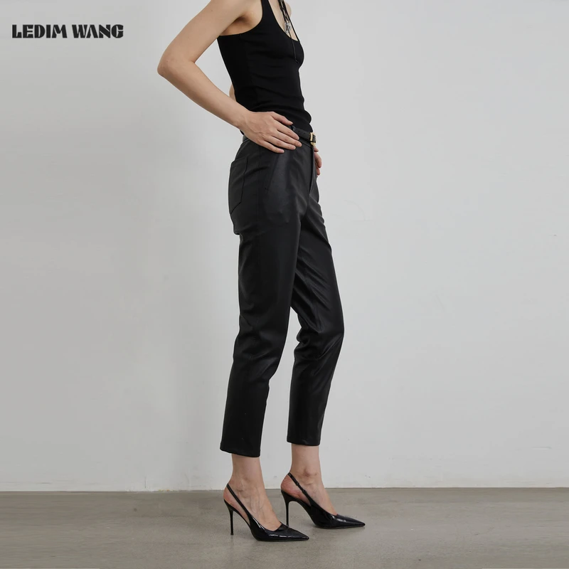 LEDIM WANG黑标/蛋白皮小脚皮裤女2025冬季新款黑色修身八分裤