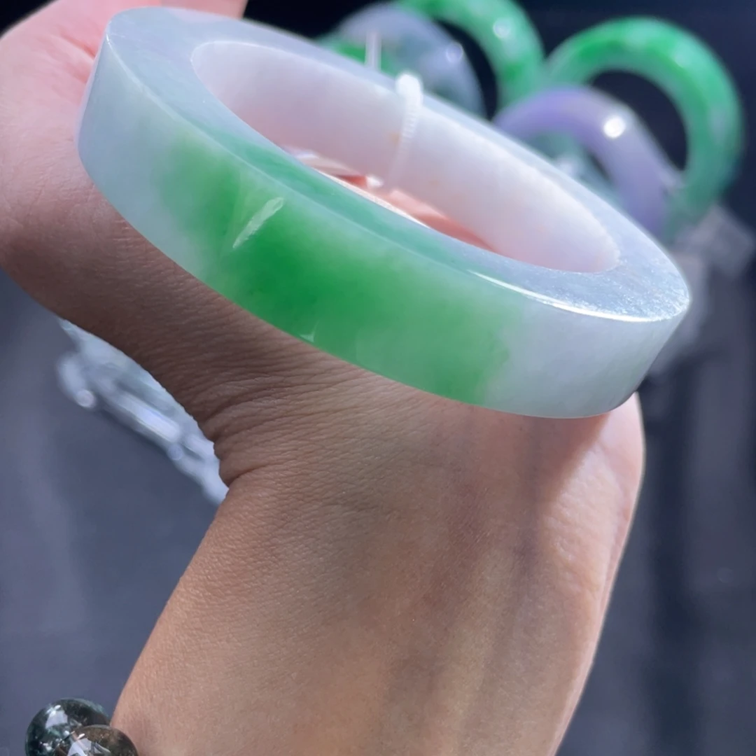 定制翡翠未镶嵌正圈