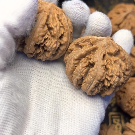 丁***虎文玩核桃吊坠秦岭核桃22