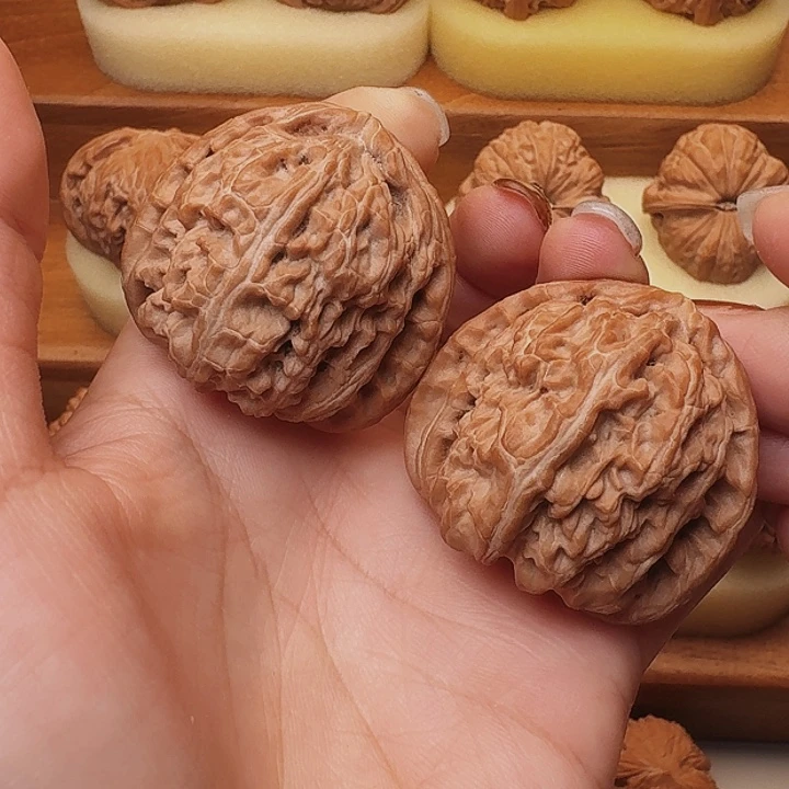 大叶紫檀（黑酸枝木类）三角白39全品无修