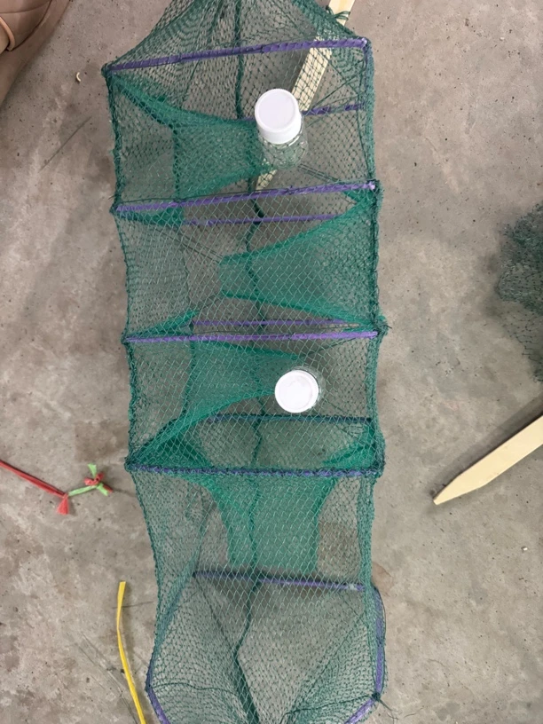 网布多色上面开好瓶子紫色绿色地笼批发厂家直销捕鱼笼网笼