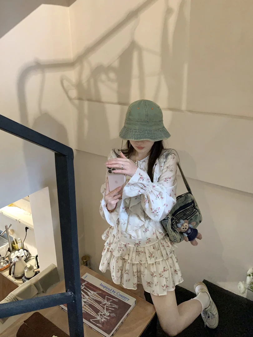 甜美减龄珠光纱上衣➕同面料百褶双重裙子套装