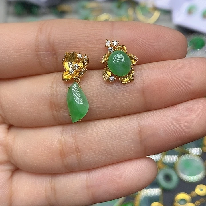 翡翠耳饰18K金镶嵌天然翡翠
