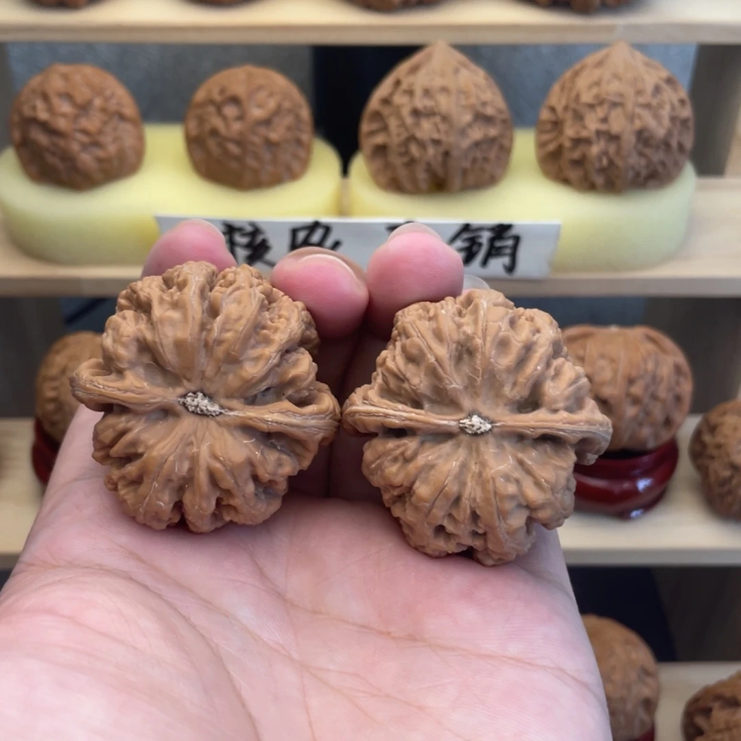 R***x吊坠文玩核桃全品大粗筋43