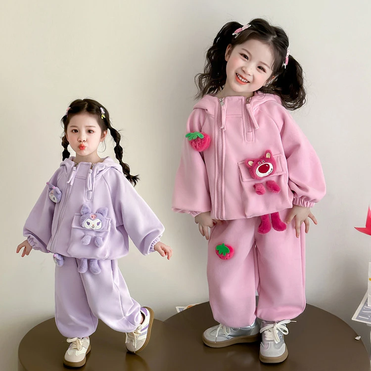 女童春装套装2025款草莓熊洋气女宝宝高档春装外套小女孩韩范衣服