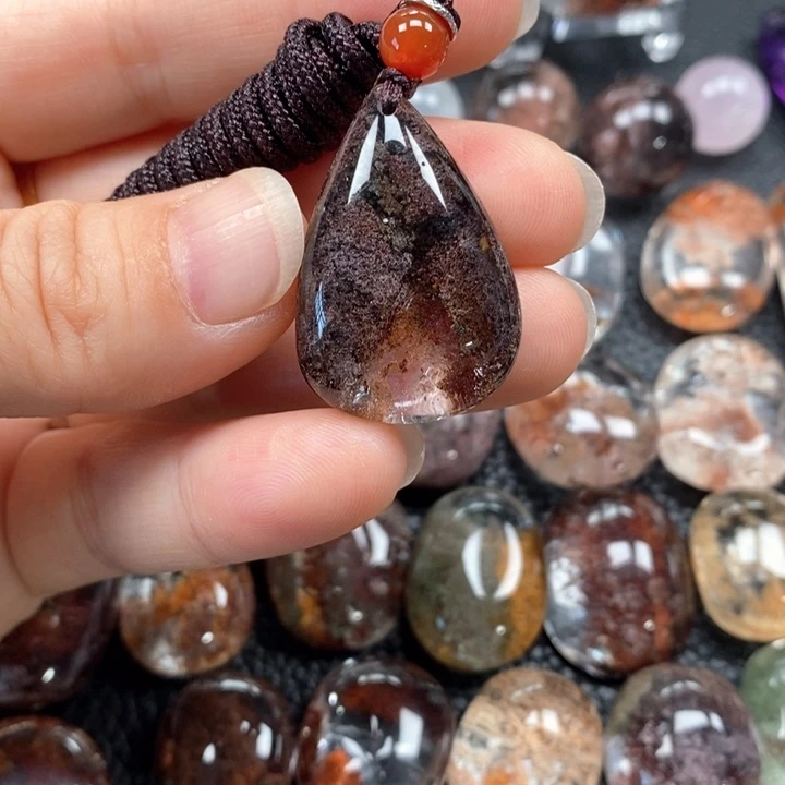 未镶嵌颈饰水晶水晶