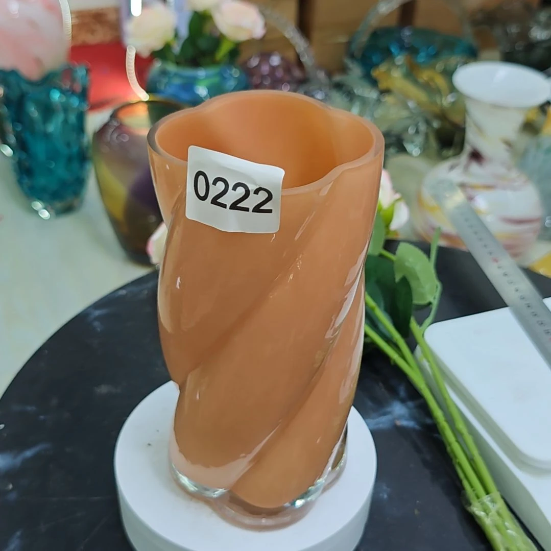 高20口9琉璃造型花瓶