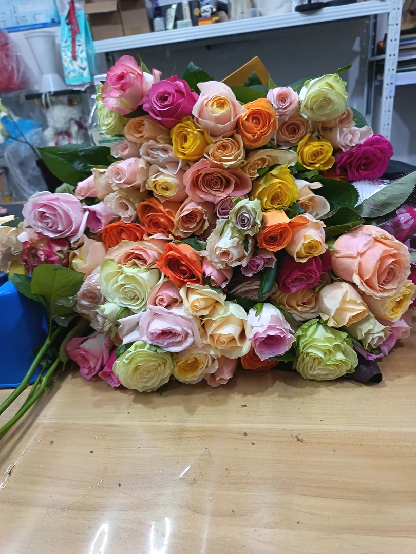 【香羿鲜花】福利盲盒微瑕15支，款式随机，无售后介意勿拍