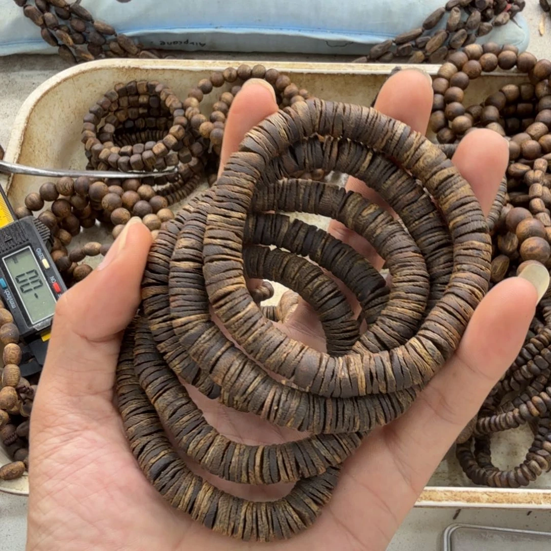 沉香碎屑沉香单圈沉水0.9片珠11克多样性发一