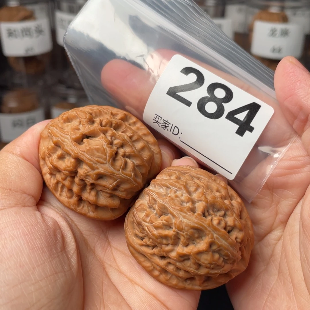 把件文玩核桃全品43红锦鲤