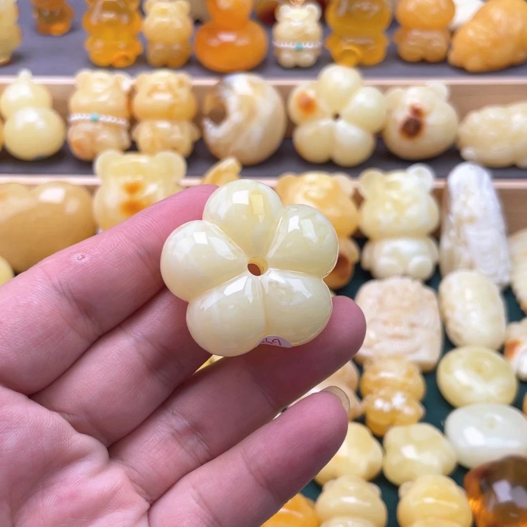 琥珀未镶嵌裸石蜜蜡