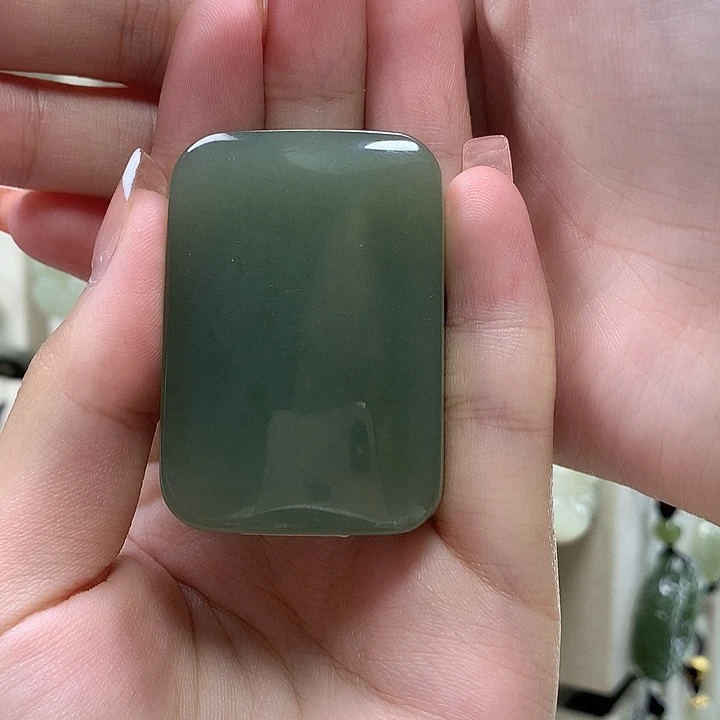 執***ᐝ颈饰未镶嵌和田玉