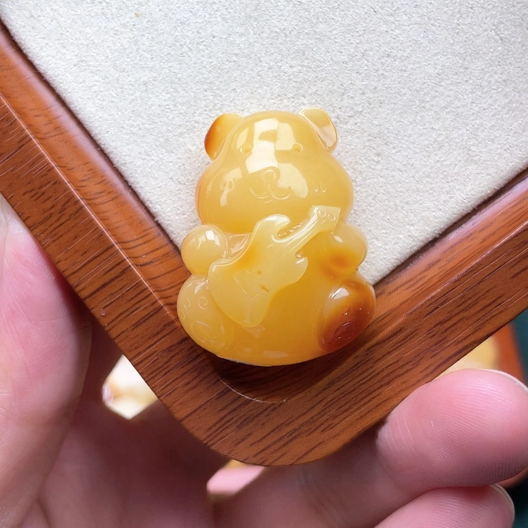 琥珀裸石未镶嵌蜜蜡