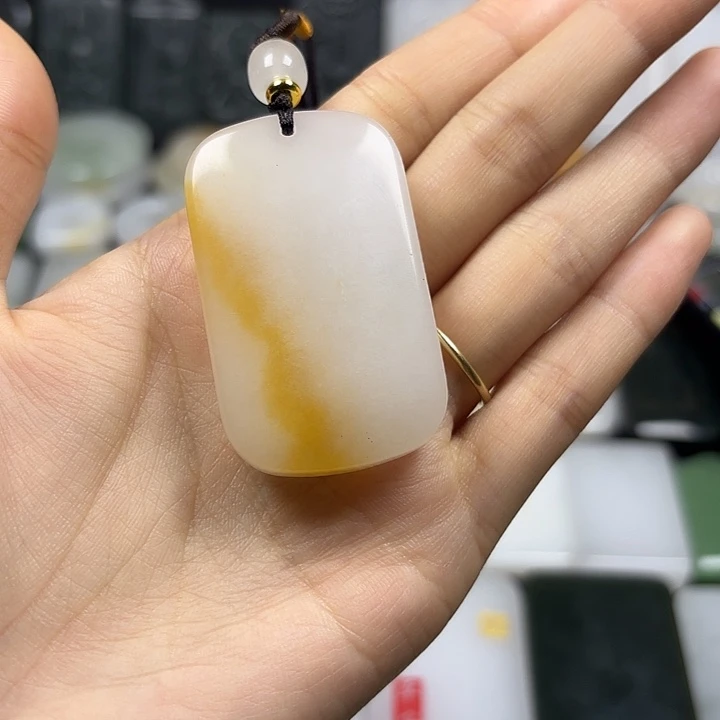 糖***甜颈饰未镶嵌石英质玉