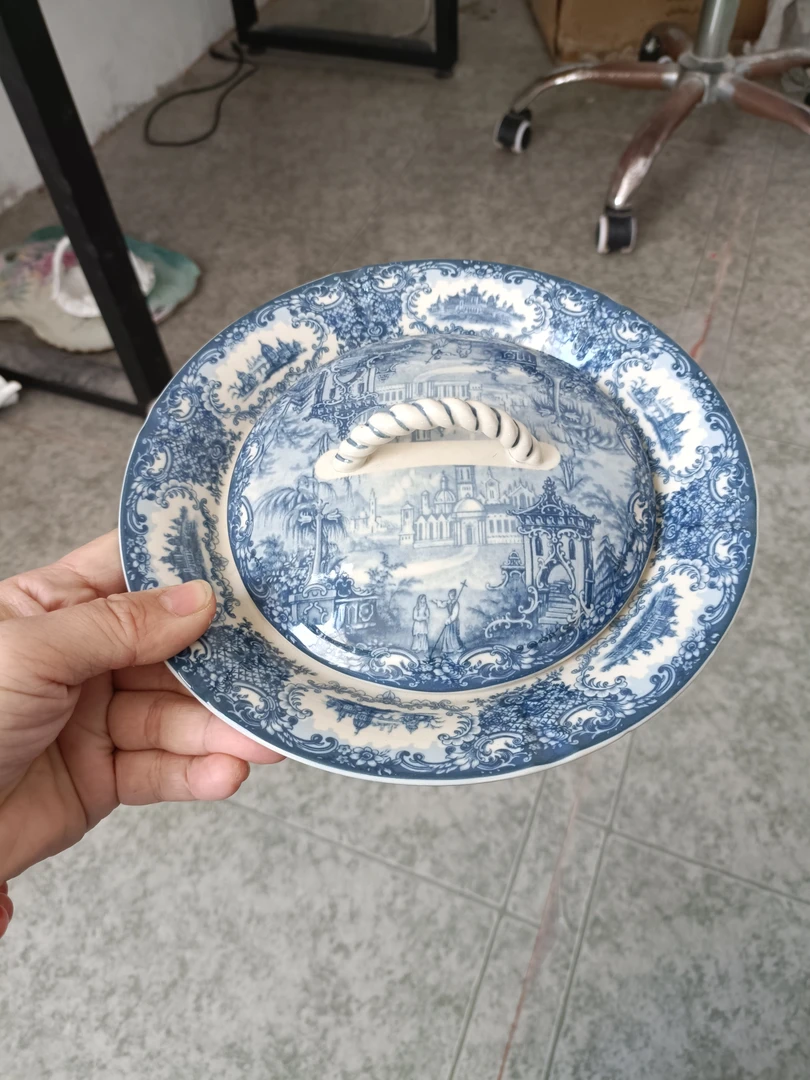 雅顿黑瓷蓝色城堡果盒