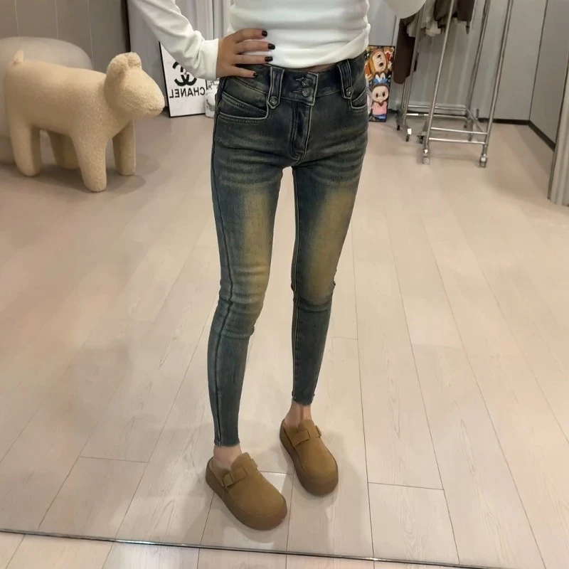 秋冬新款弹力复古加绒小脚牛仔裤女大码高腰显瘦小个子九分铅笔裤