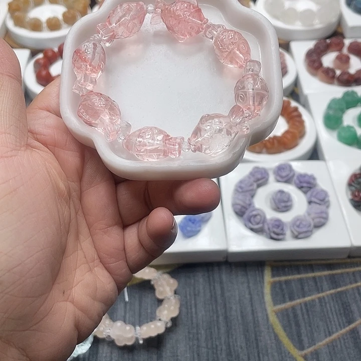 石英质玉（非洲翠）合金手串