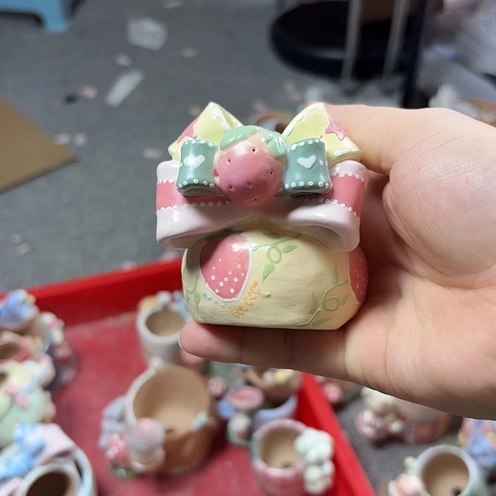 青***@老梧家的手工陶瓷多肉花盆