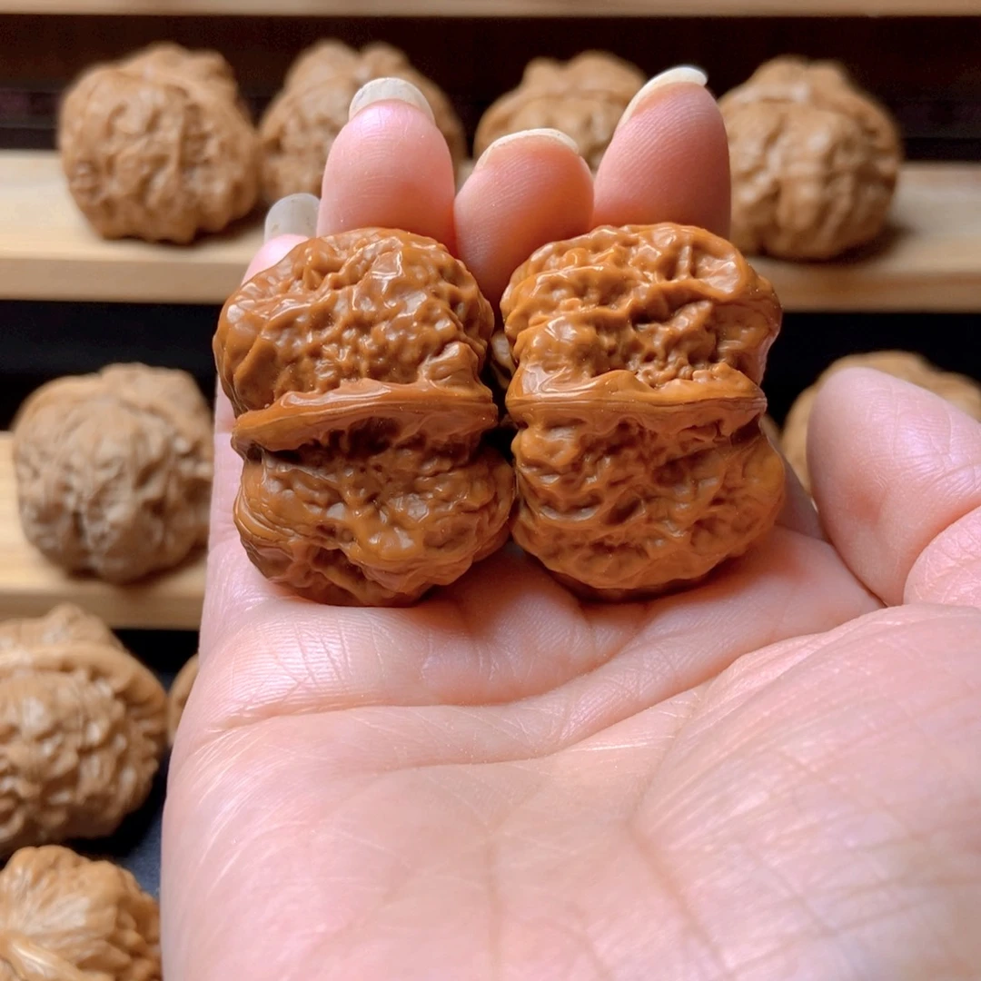 文玩核桃吊坠海**川蛤蟆头