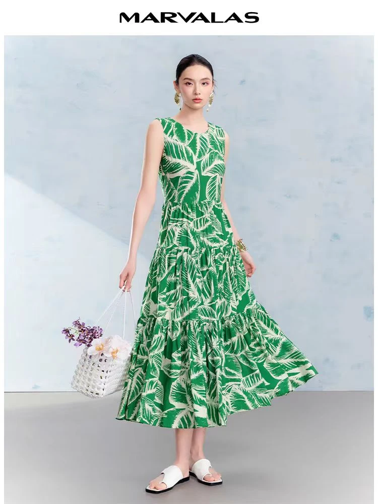 M534011921曼德诗冰爽丝连衣裙2025夏季新款时尚绿植印花长裙