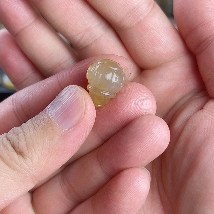 玛瑙手饰未镶嵌渡*