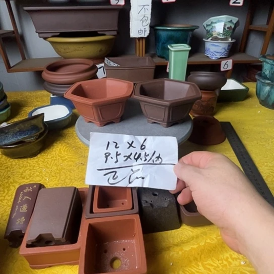 宜兴紫砂二个六方