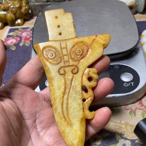 q w er tu yio p