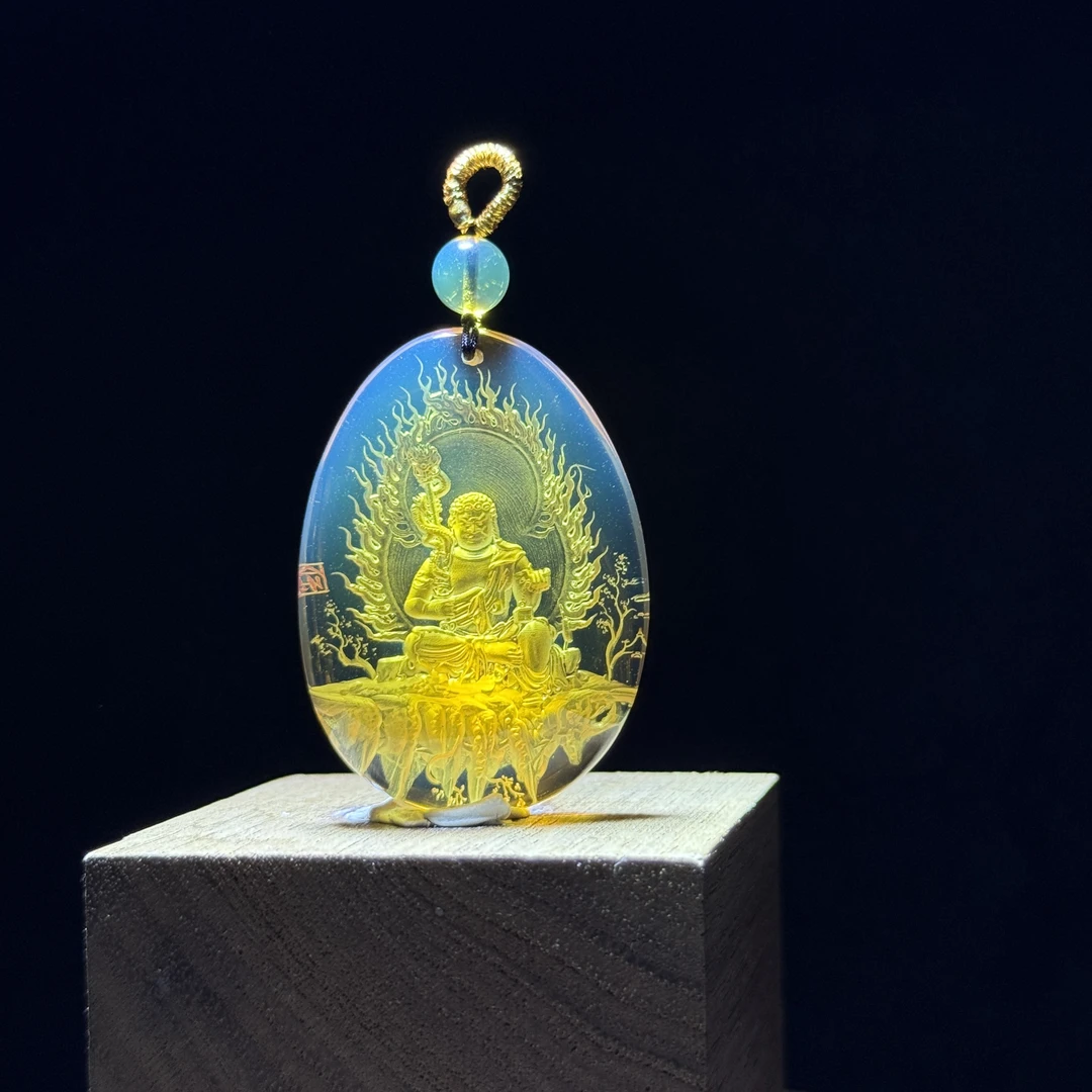 蓝珀不动明王属鸡守护神本命佛阴雕大师手工雕刻吊坠挂坠