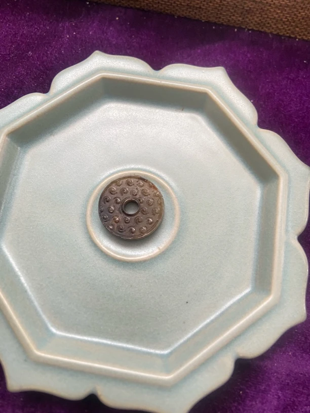 陶瓷盘，物件精美